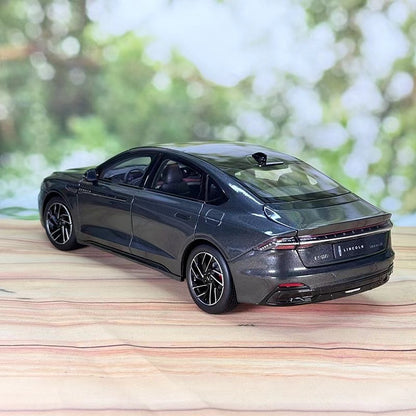 Lincoln Zi Cool Metal Black 1:18 Car Model