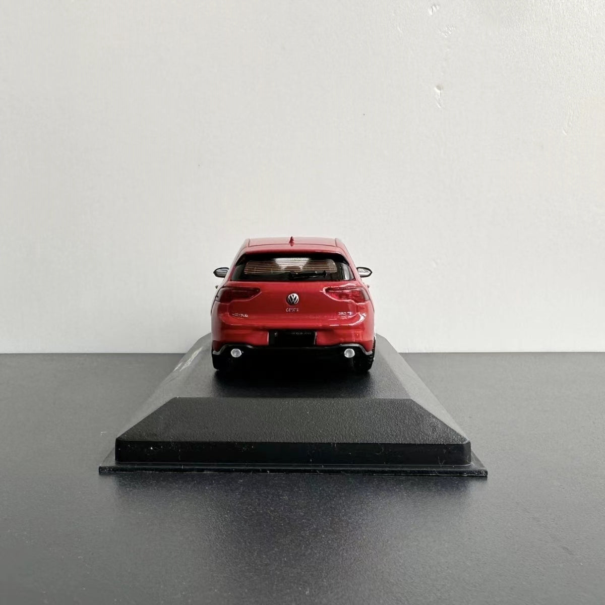 Volkswagen Golf 8 GTI Hatchback Scale 1:43 VW TYP3 Variant Model Cars (Red)