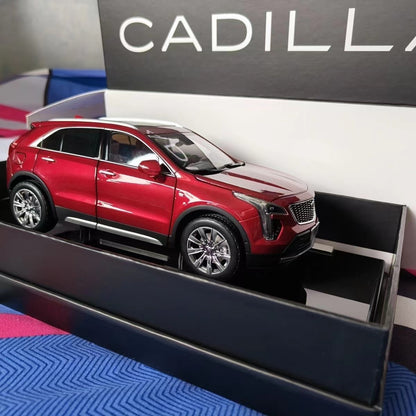 Cadillac XT4 SUV Off-Road Diecast Model Cars 1:18 All Doors Open (Red)