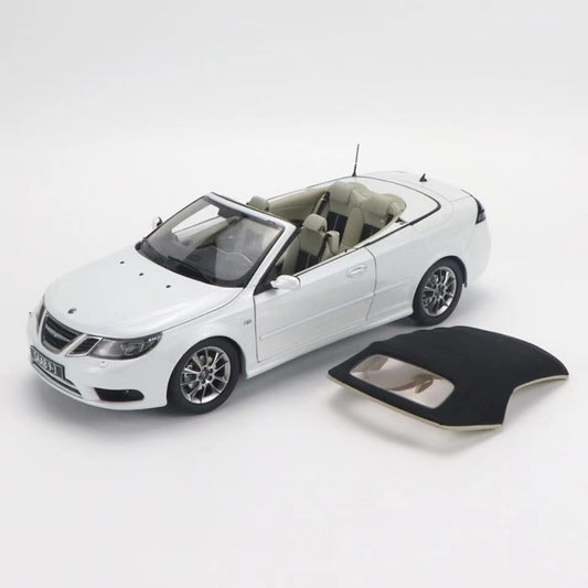 1993 Saab 93 White Convertible Sports Car 1:18 Model Car