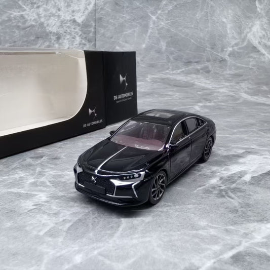 Citroën DS 9 1/64 Diecast (Black)