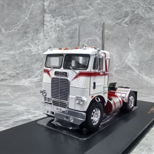 1976 Freightliner COE Trucks Trailer Head Simulation Alloy IXO 1:43 Diecast Model (White and Red)