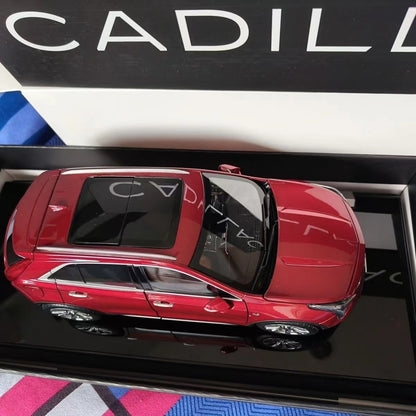 Cadillac XT4 SUV Off-Road Diecast Model Cars 1:18 All Doors Open (Red)