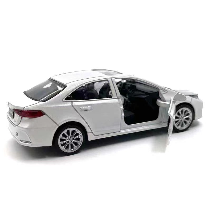 Toyota Corolla 1:32 Diecast Model (White)