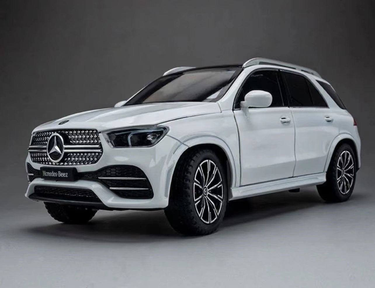 Mercedes-Benz GLE350 Alloy Off-Road Diecast Car 1:24 (White)