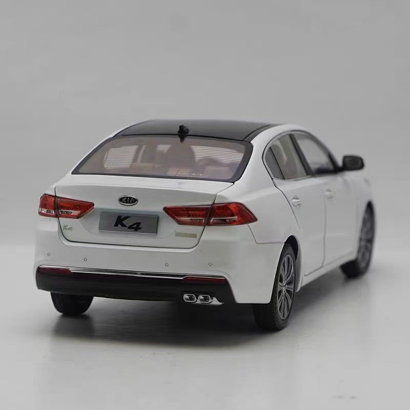 Kia K4 / Cachet Diecast Car Model 1:18 Scale (White or Silver)