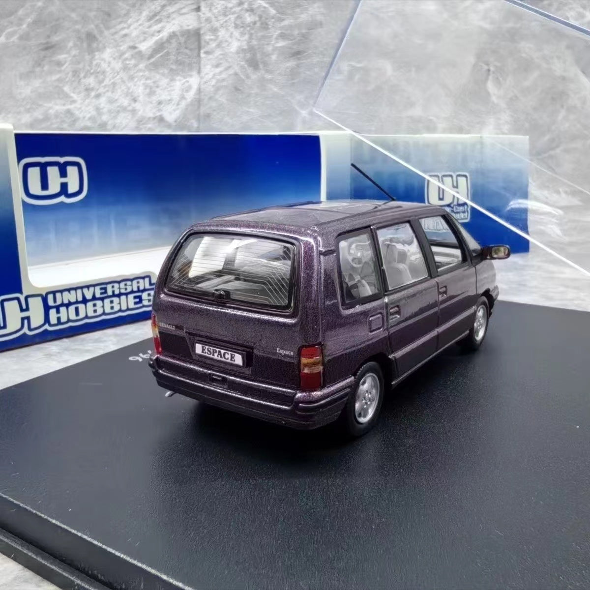 1991/1996 Renault Espace II Diecast Model 1:43 (Purple-Metallic)