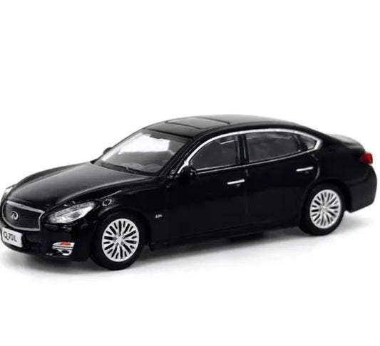 2018 Infiniti Q70L 1:64 Scale Model (Black)