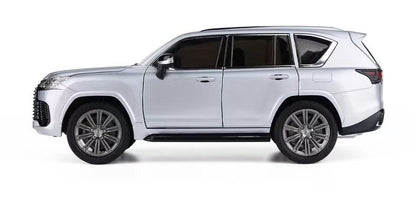 Lexus LX600 SUV 1:24 Model Cars (White)