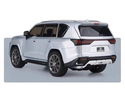 Lexus LX600 SUV 1:24 Model Cars (White)