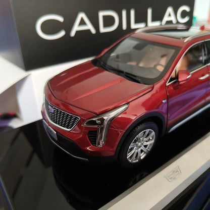 Cadillac XT4 SUV Off-Road Diecast Model Cars 1:18 All Doors Open (Red)