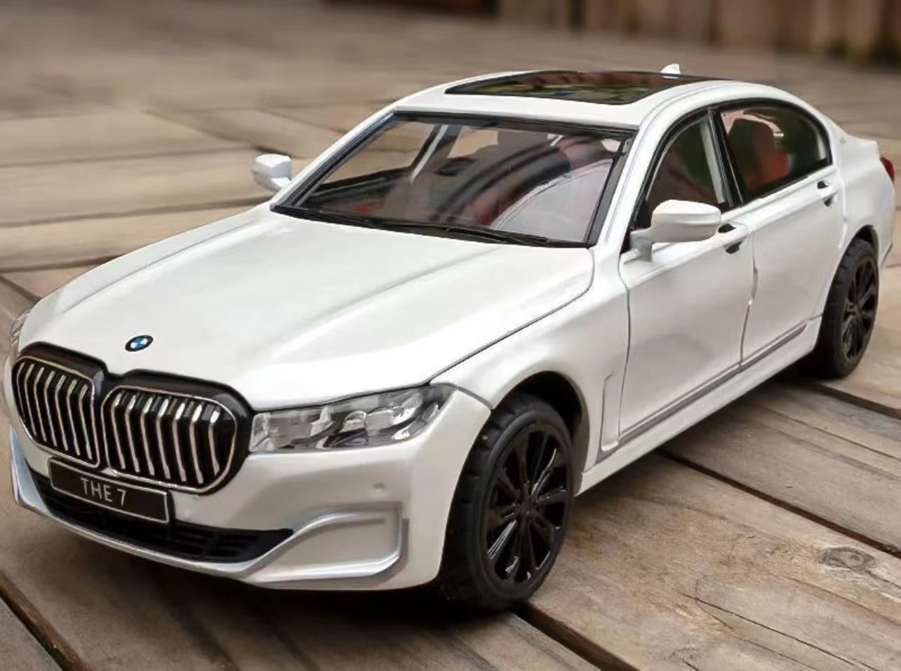 BDTCTK BMW 7 Series 760Li Scale Cars 1/24 (White)