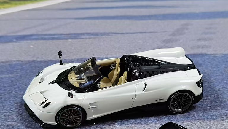 2017 Pagani Huayra Roadster Race Car 1:43 Scale (White)