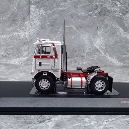 1976 Freightliner COE Trucks Trailer Head Simulation Alloy IXO 1:43 Diecast Model (White and Red)