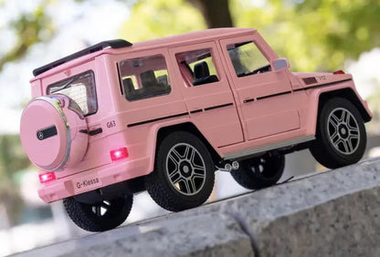 Mercedes Benz G63 Off-Road Car Diecast 1:24 (Pink)