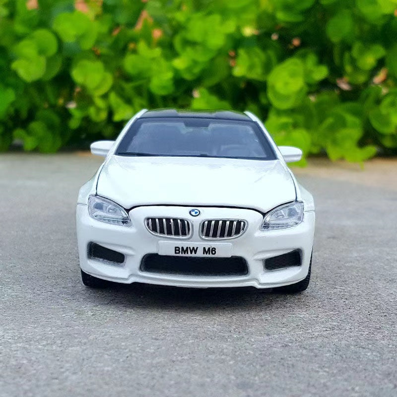 BMW M6 Coupe Diecast Model 1:32 Scale (White)